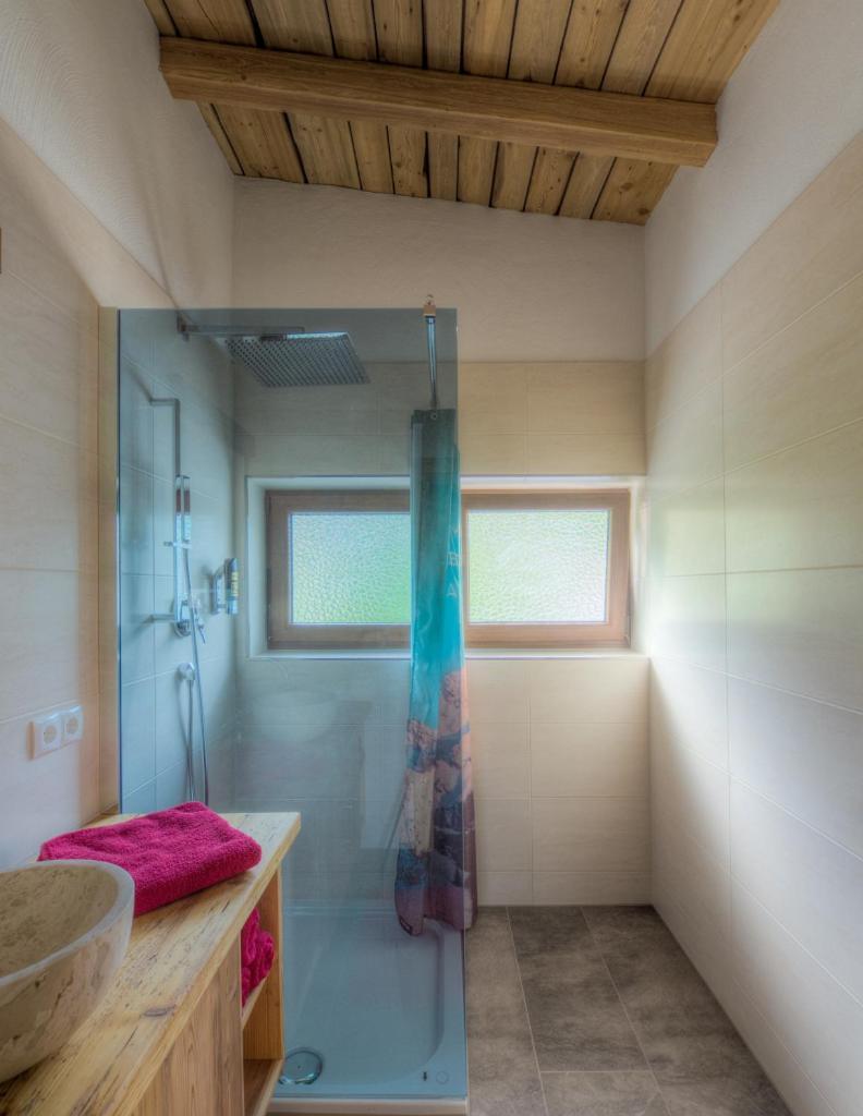 Berghof Zillertal Apartment Fuegen Exterior photo