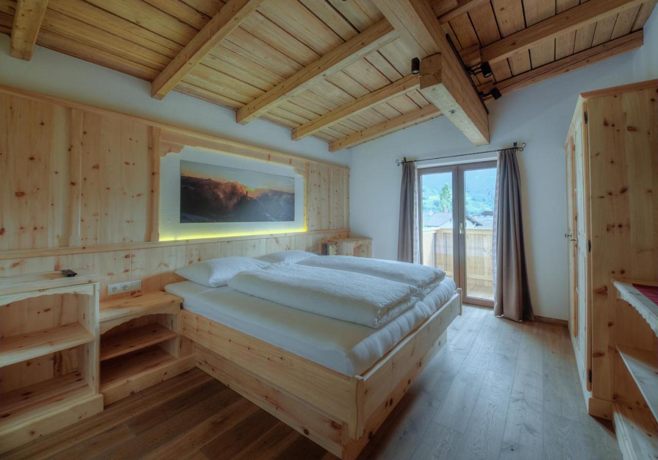 Berghof Zillertal Apartment Fuegen Exterior photo